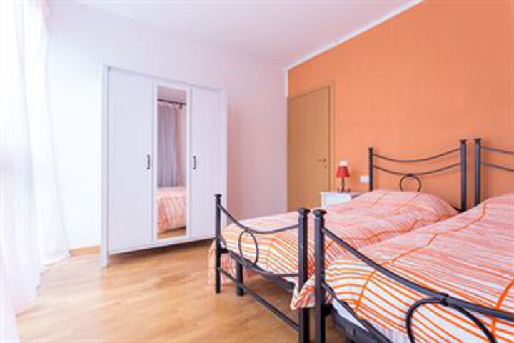 Room 278 of 871