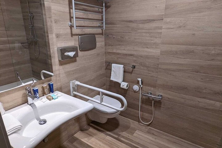 Clean Restrooms