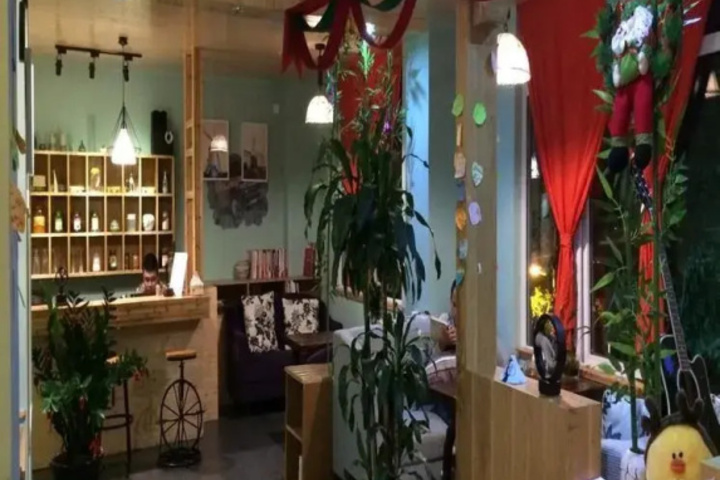Room 14 of 20