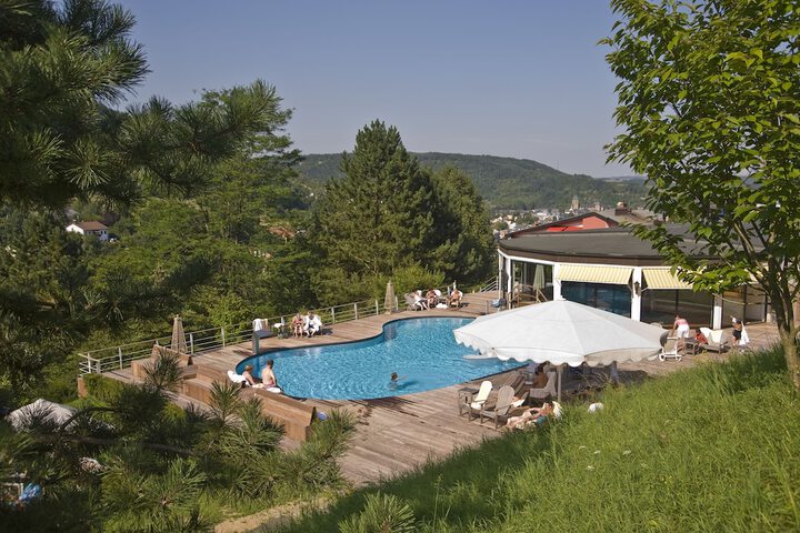 Pool 43 of 63