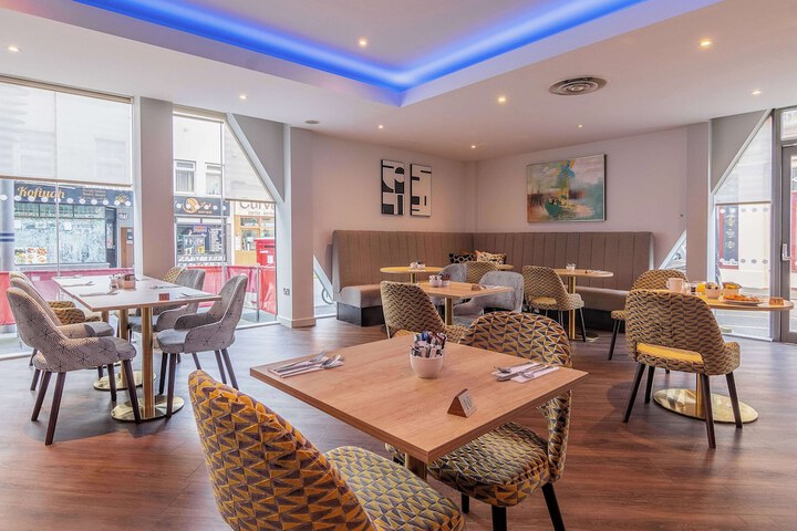 Dining Photos