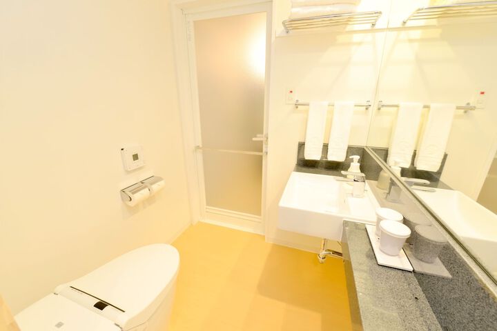 Room 16 of 101