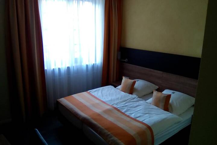 Room 11 of 61