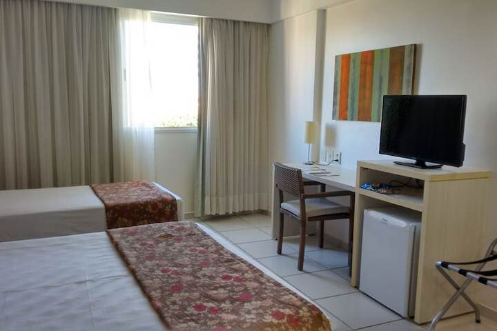 Room 13 of 33