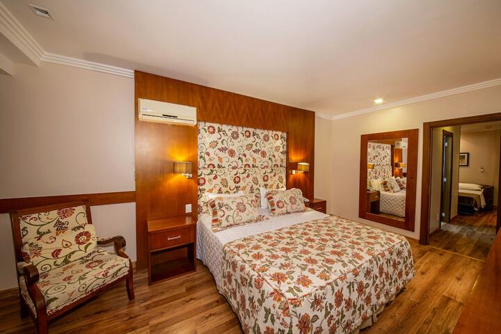 Room 22 of 164