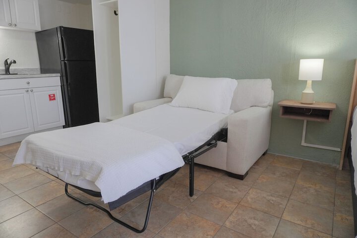 Room 8 of 30