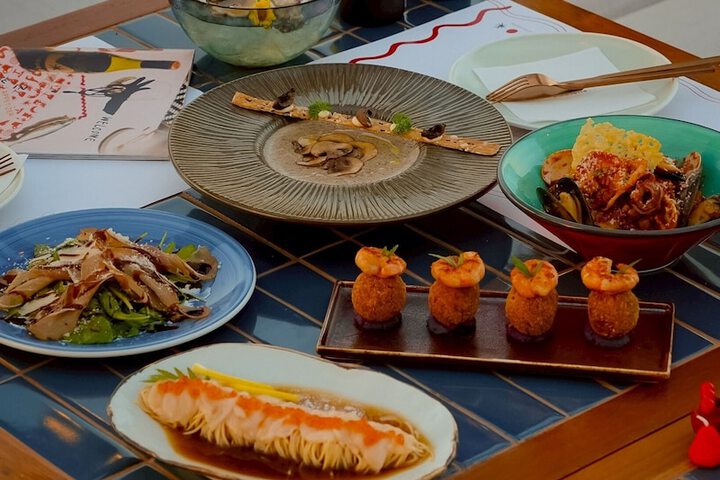 Dining 109 of 140