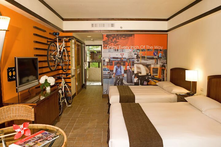 Room 14 of 218