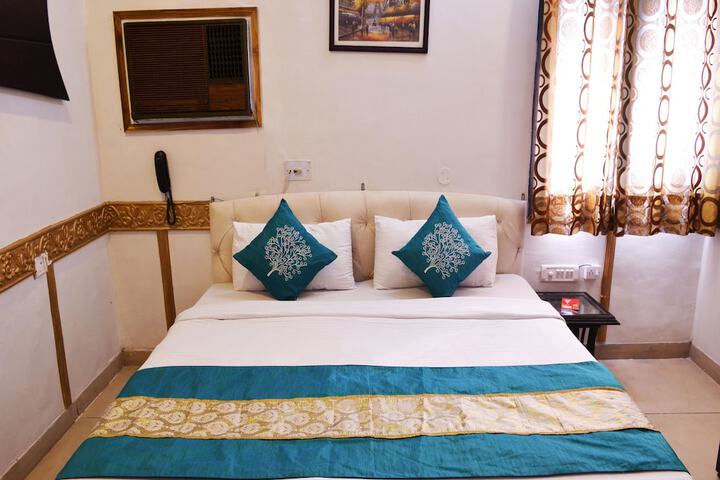 Room 17 of 20