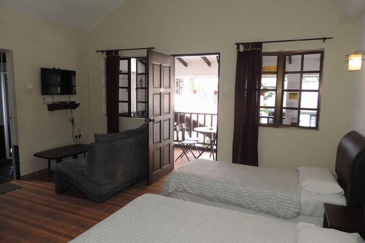 Photo 12