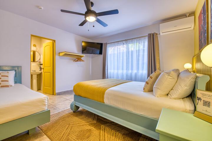 Room 28 of 63