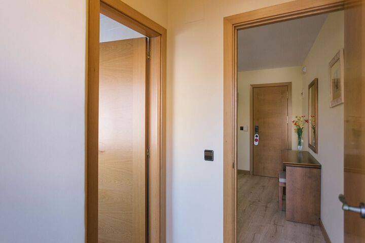Room 74 of 175