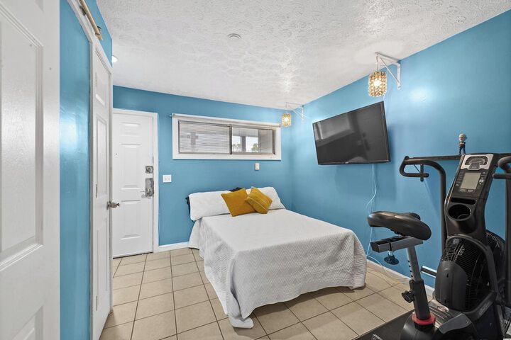 Room 2 of 22