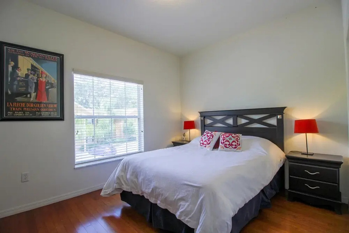 Photo of Executive Two Bedroom 203 Apts