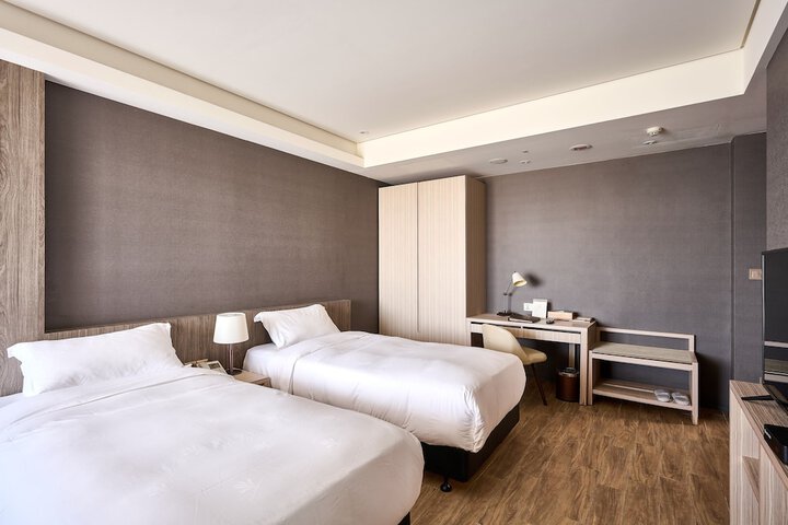 Room 22 of 65