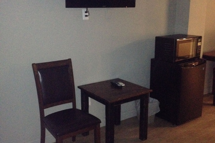 Room 13 of 22