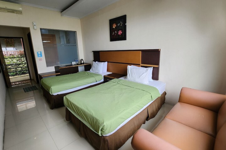 Room 54 of 184