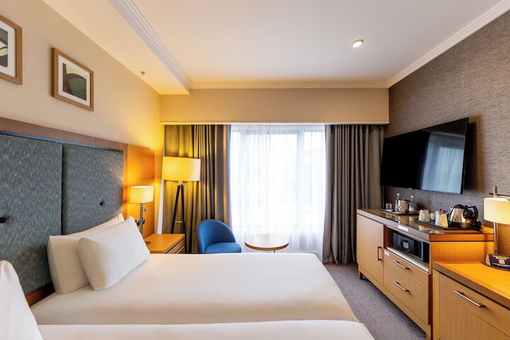 Room 44 of 101