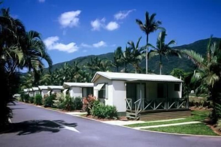 Hotel 64 of 69