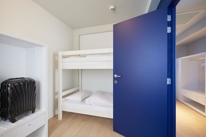 Room 21 of 68