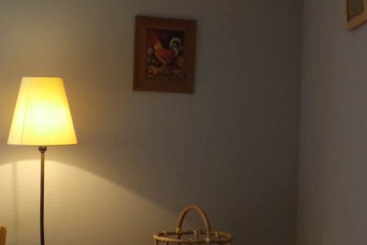 Room 5 of 6