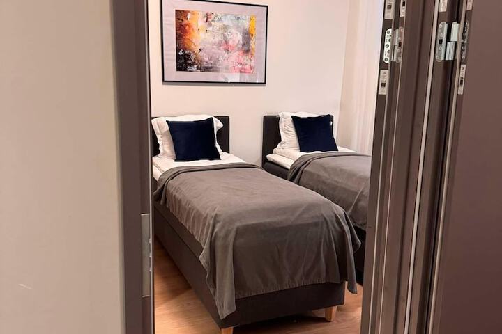 Room 7 of 39