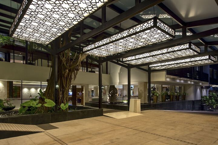 Hotel 2 of 102