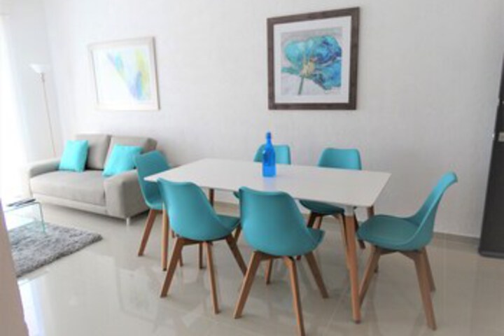 Room 14 of 26