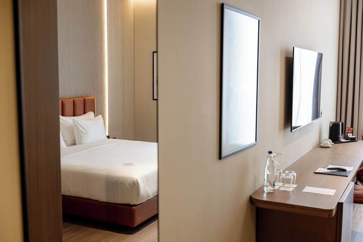 Room 46 of 176