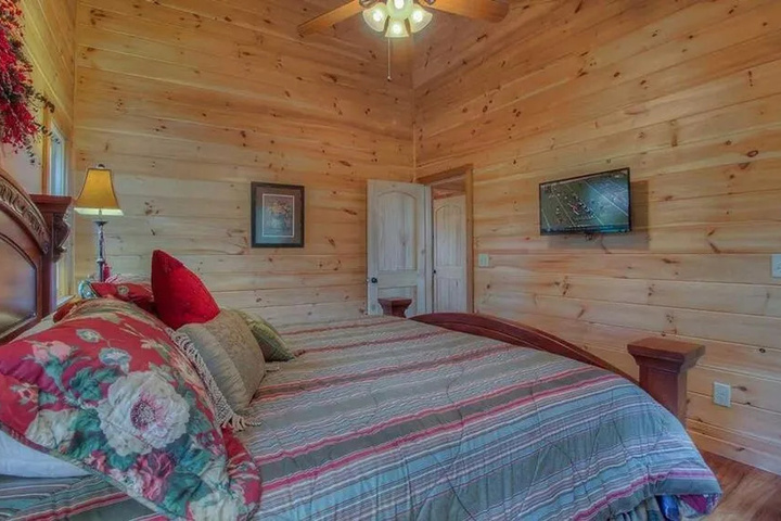 Room 2 of 17