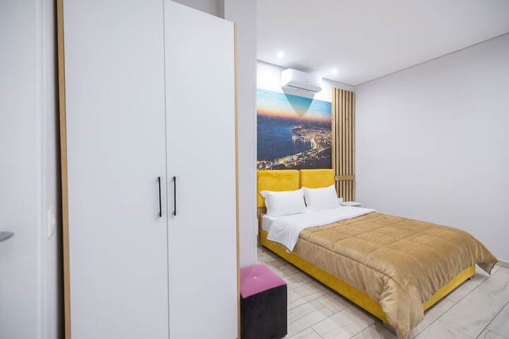 Room 19 of 62