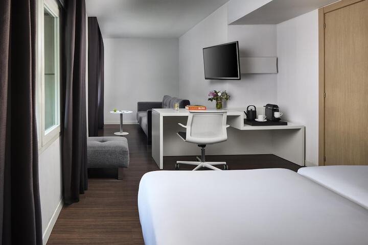 Room 7 of 41