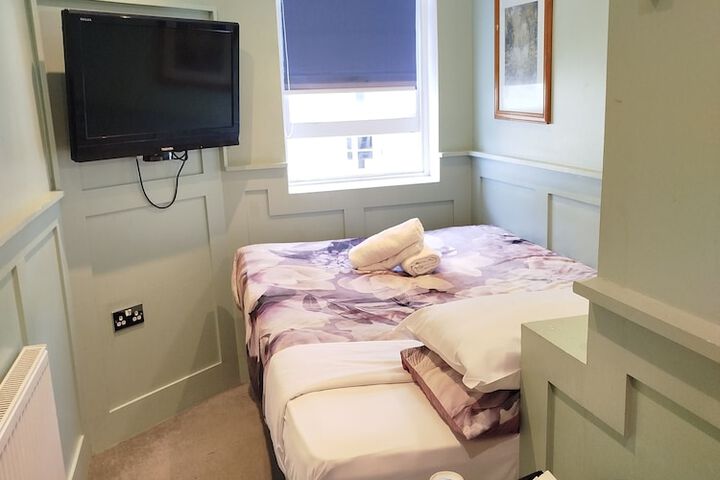 Room 26 of 52