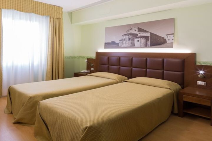 Room 29 of 67
