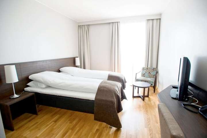 Room 9 of 52