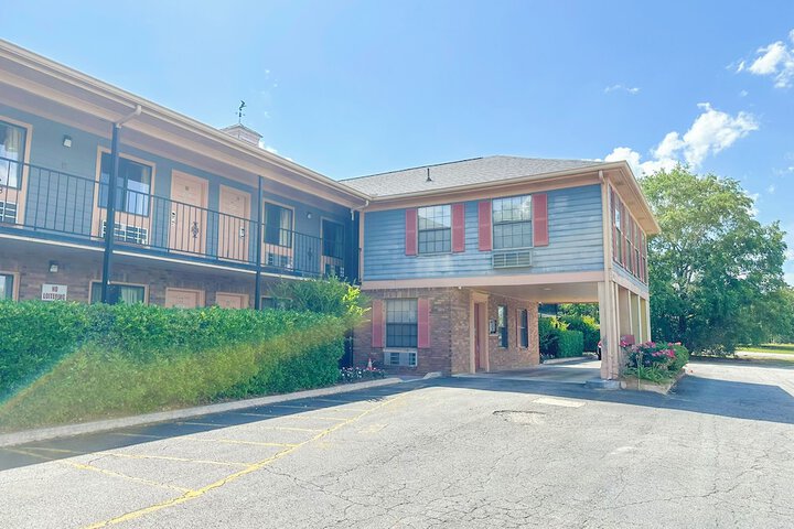 Hotel 94 of 95