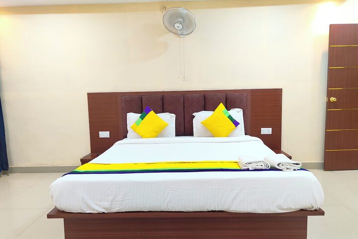 Hotel Kashi Grand Varanasi