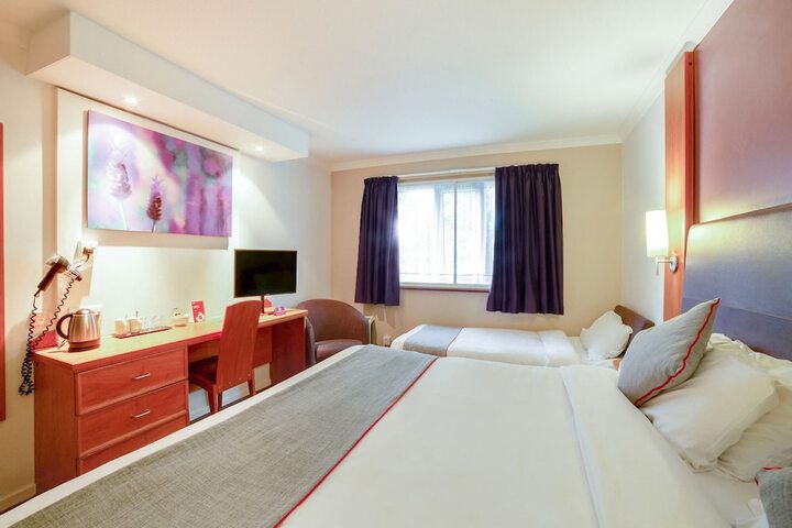 Room 36 of 68