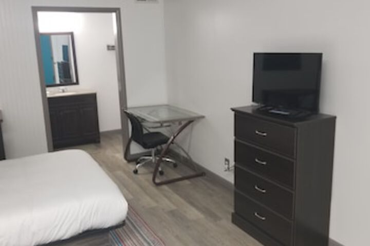 Room 16 of 96