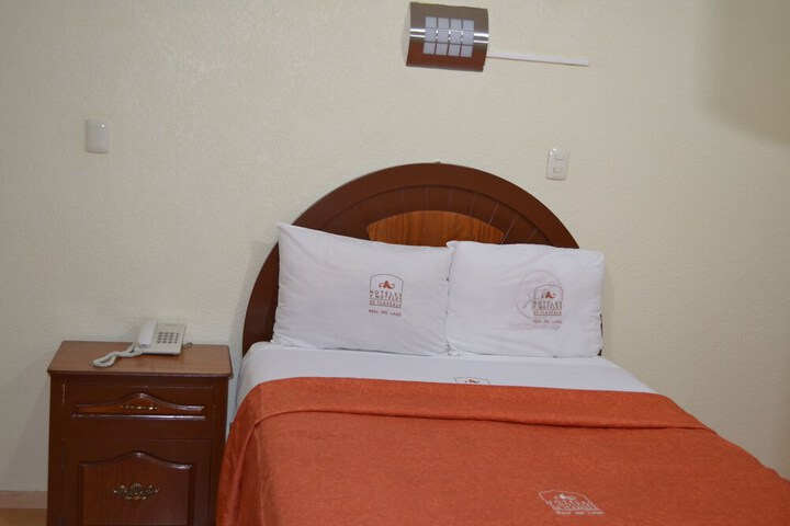 Room 6 of 36