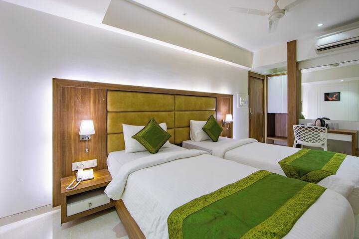 Room 6 of 29