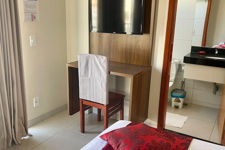 Room 5 of 24