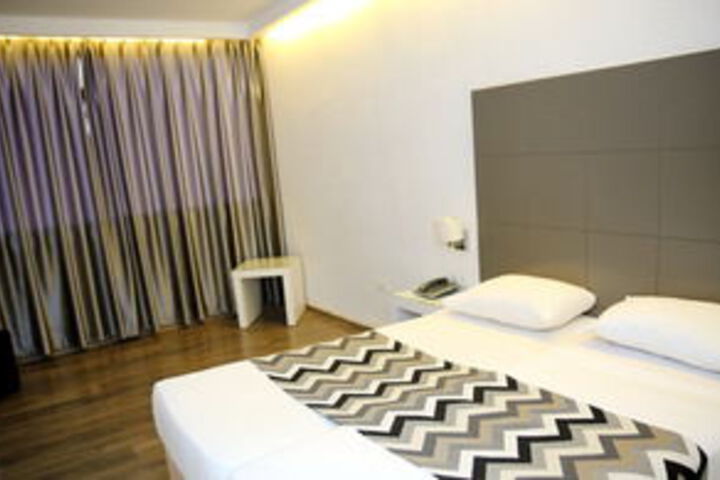 Room 40 of 46