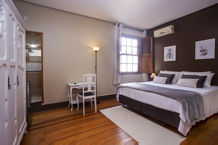 Room 25 of 126