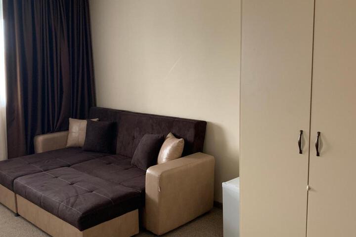 Room 50 of 99