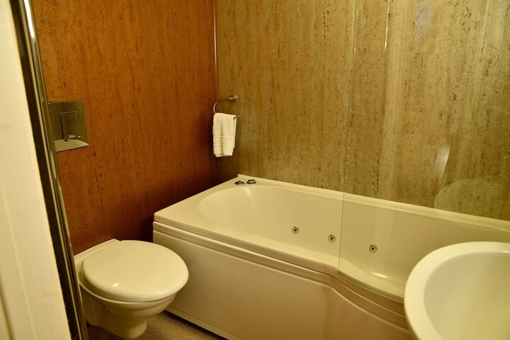 Room 47 of 73