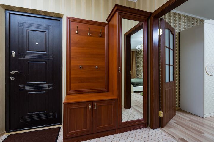 Room 11 of 27