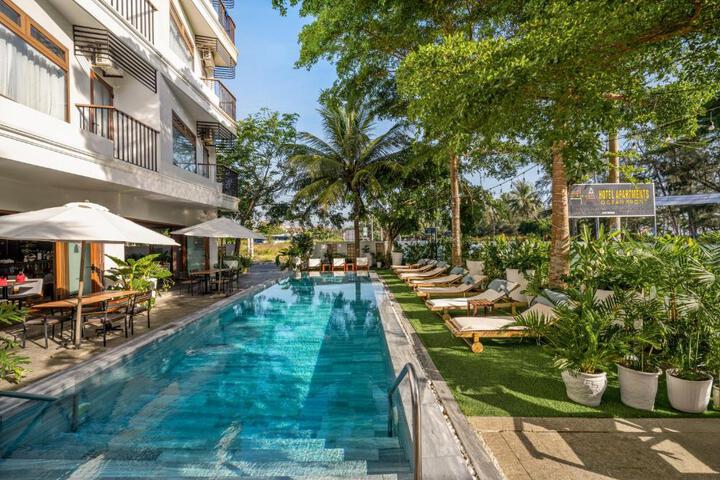 HA Ocean Front Hotel and Apartment