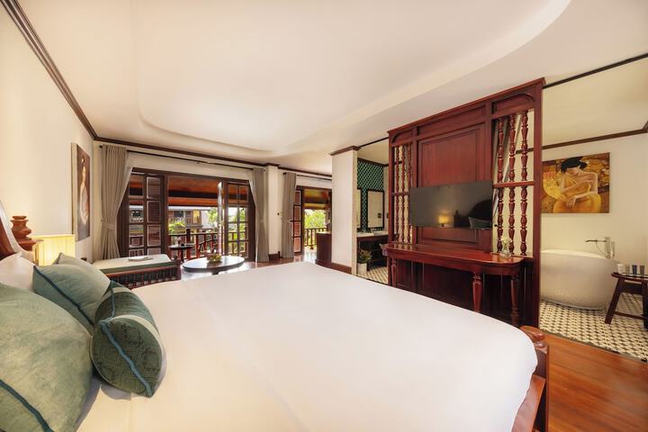 Room 18 of 49