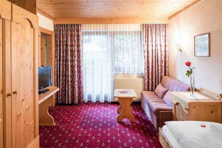 Room 10 of 67
